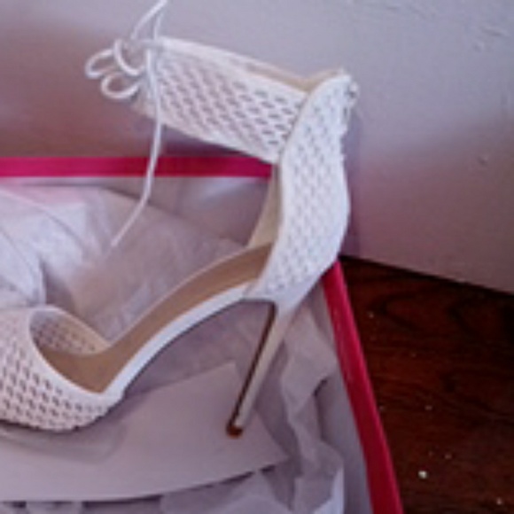 Boots/shoes - Picture 4 of 5